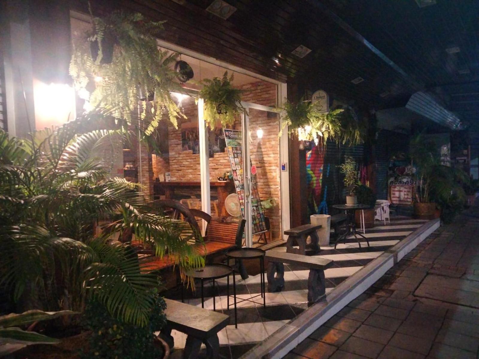 Chaiyee Coffee เชียงใหม่ ภายนอก รูปภาพ