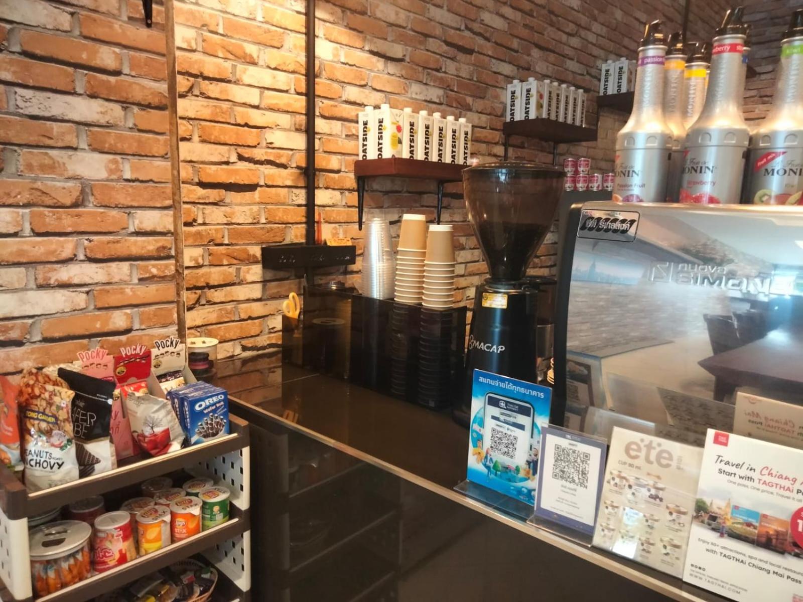 Chaiyee Coffee เชียงใหม่ ภายนอก รูปภาพ